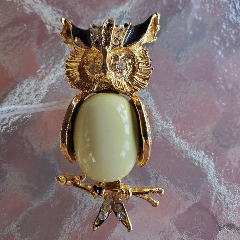Vintage Gold Owl Pin